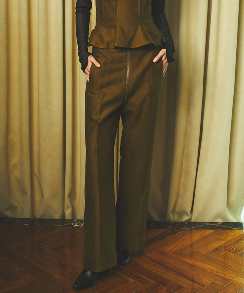MAISON SPECIAL（メゾンスペシャル）の「◎GINZA 10月号掲載：モールスキンワイドストレートパンツ【MAISON SPECIAL/メゾンスペシャル】■セットアップ対応■（その他パンツ・レディース・カーキ・38/36）」の7枚目の写真