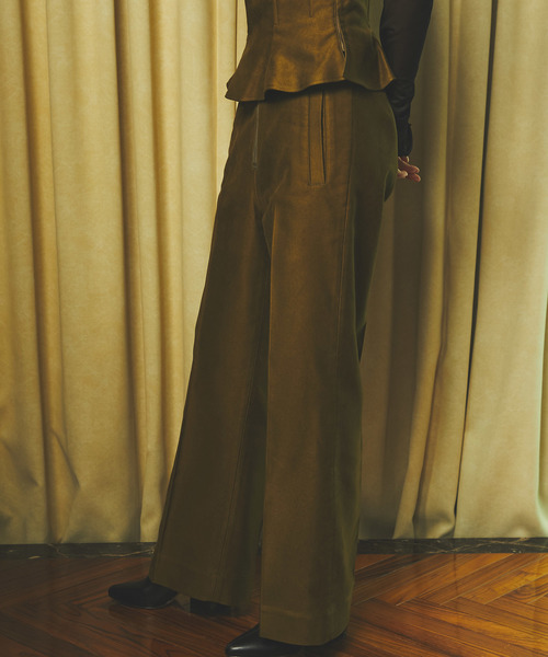 MAISON SPECIAL（メゾンスペシャル）の「◎GINZA 10月号掲載：モールスキンワイドストレートパンツ【MAISON SPECIAL/メゾンスペシャル】■セットアップ対応■（その他パンツ・レディース・カーキ・38/36）」の8枚目の写真