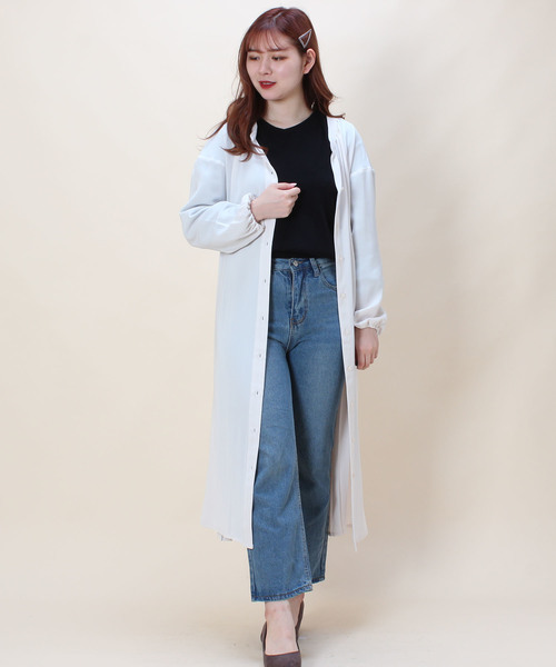 TRUDEA(トルディア)の「バックプリーツ スキッパーシャツワンピース(シャツワンピース・レディース・ホワイト/ベージュ/ネイビー・MEDIUM)」の1枚目の写真