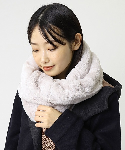 セール】ソフトタッチフェイクファーボリュームツイストスヌード QESA