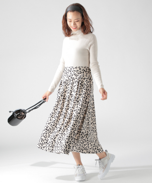 BAYFLOW（ベイフロー）の「アソートガラタックフレアスカート（スカート・レディース・ブラウン/グレー/オフホワイト・SMALL/MEDIUM）」の12枚目の写真