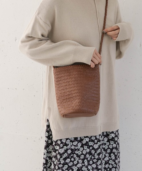 URBAN RESEARCH DOORS（アーバンリサーチドアーズ）の「レザーメッシュバッグ（ショルダーバッグ・レディース・ブラック/ブラウン/ホワイト系その他・ONE）」の13枚目の写真