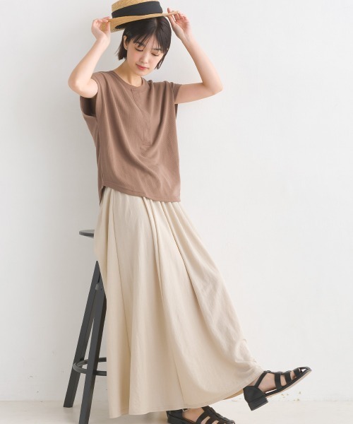 OMNES Another Edition（オムネス アナザーエディション）の「ベアワッフルヘンリーネックトップス（Tシャツ/カットソー・レディース・ホワイト/チャコールグレー/ブラウン/ブルー/グレイッシュベージュ/イエロー/グリーン・FREE）」の11枚目の写真