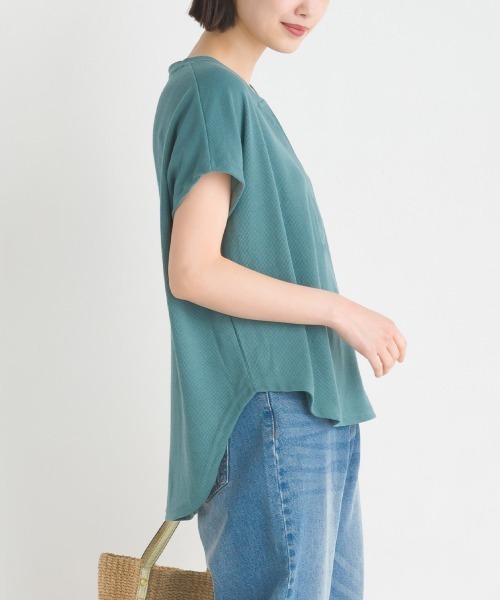OMNES Another Edition（オムネス アナザーエディション）の「ベアワッフルヘンリーネックトップス（Tシャツ/カットソー・レディース・ホワイト/チャコールグレー/ブラウン/ブルー/グレイッシュベージュ/イエロー/グリーン・FREE）」の14枚目の写真