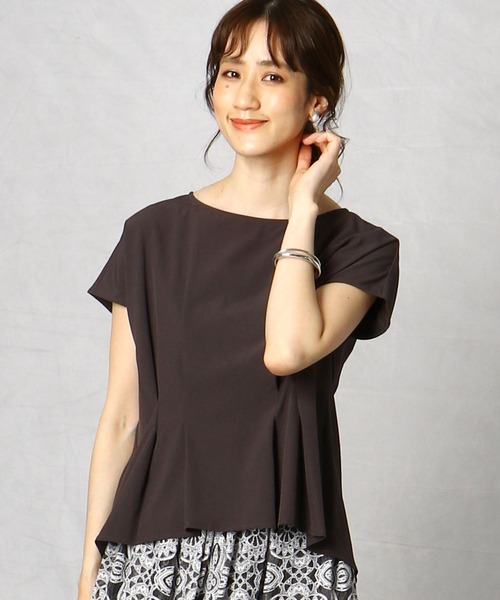 Comme Ca Mature(コムサマチュア)の「シャーリング シャツプルオーバー(シャツ/ブラウス・レディース・ネイビー/キャメル/ダークカーキ・MEDIUM/LARGE/X-LARGE)」の2枚目の写真