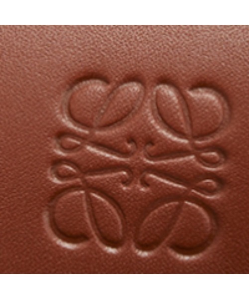 LOEWE（ロエベ）の「ゲートバッグ ミニ（ソフトカーフ