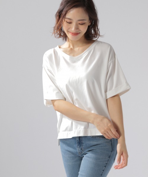 BAYFLOW(ベイフロー)の「カラーVネックTシャツ(Tシャツ/カットソー・レディース・ボルドー/ブラック/モカ/ホワイト/カーキ/アイボリー・MEDIUM/SMALL)」の2枚目の写真