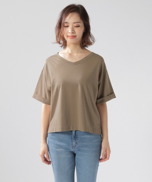 BAYFLOW(ベイフロー)の「カラーVネックTシャツ(Tシャツ/カットソー・レディース・ボルドー/ブラック/モカ/ホワイト/カーキ/アイボリー・MEDIUM/SMALL)」の9枚目の写真