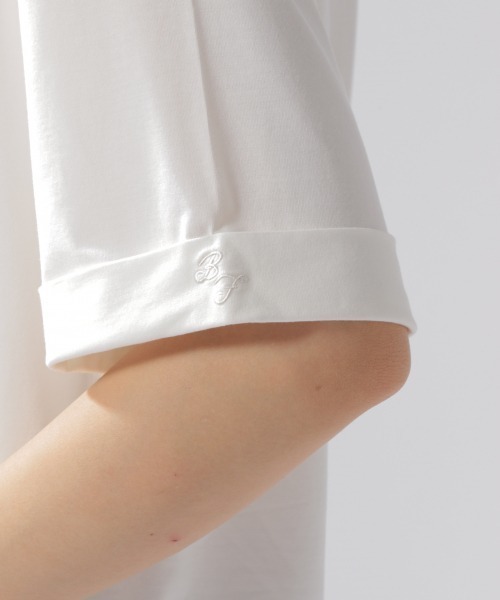 BAYFLOW(ベイフロー)の「カラーVネックTシャツ(Tシャツ/カットソー・レディース・ボルドー/ブラック/モカ/ホワイト/カーキ/アイボリー・MEDIUM/SMALL)」の19枚目の写真