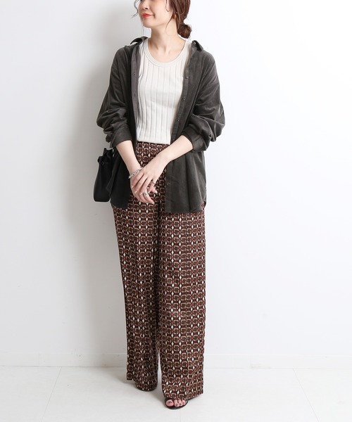 SLOBE IENA（スローブイエナ）の「ライトコールロングシャツ【手洗い可能】◆（シャツ/ブラウス・レディース・グレー/パープル系その他/キャメル・FREE）」の17枚目の写真