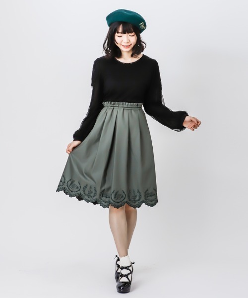axes femme 刺繍 膝丈 スカート グリーン ベスト ブラウス