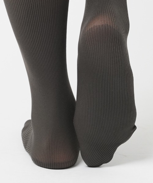 Tuche（トゥシェ）の「【Tuche（トゥシェ）】スニーカータイツ　リブ　60デニール（タイツ/ストッキング・レディース・ダークネイビー/カーキ/チャコールグレー/グレー系その他/ダークパープル/ブラック/ブラウン系その他/ボルドー・L～LL/M～Ｌ）」の13枚目の写真