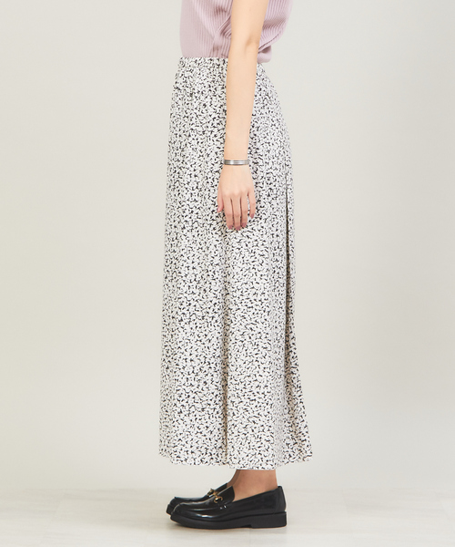 qualite（カリテ）の「【WEB・一部店舗限定】マーブルフレアパンツ（その他パンツ・レディース・グリーン/ホワイト・フリー）」の4枚目の写真