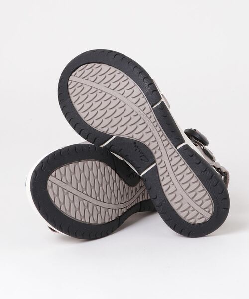 Clarks（クラークス）の「Wave2.0 Sail. / ウェーブ2.0セイル (ピューターレザー／スエードコンビ)（サンダル・レディース・シルバー・UK5.5/UK4/UK6/UK5/UK3.5/UK3/UK4.5）」の3枚目の写真