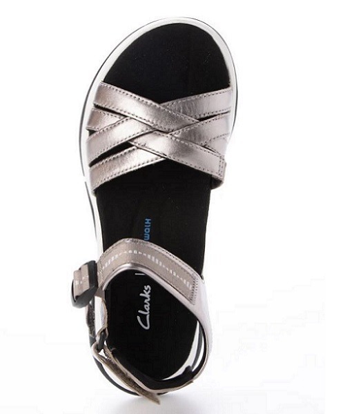 Clarks（クラークス）の「Wave2.0 Sail. / ウェーブ2.0セイル (ピューターレザー／スエードコンビ)（サンダル・レディース・シルバー・UK5.5/UK4/UK6/UK5/UK3.5/UK3/UK4.5）」の5枚目の写真