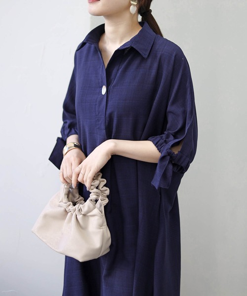 amie studio(アミエスタジオ)の「1つボタンシャツワンピース(シャツワンピース・レディース・ベージュ/ネイビー/オレンジ/ホワイト/ブルー・M~L)」の3枚目の写真