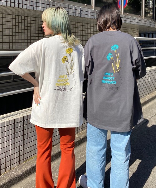PBLIM(ページボーイリム)の「【PAGEBOYLIM】フラワーグラフィックT(Tシャツ/カットソー・レディース・チャコールグレー/ベージュ/オフホワイト・MEDIUM/LARGE)」の18枚目の写真
