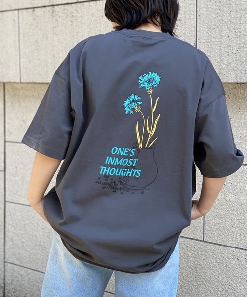 PBLIM(ページボーイリム)の「【PAGEBOYLIM】フラワーグラフィックT(Tシャツ/カットソー・レディース・チャコールグレー/ベージュ/オフホワイト・MEDIUM/LARGE)」の19枚目の写真