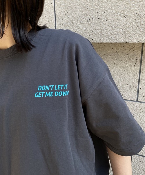 PBLIM(ページボーイリム)の「【PAGEBOYLIM】フラワーグラフィックT(Tシャツ/カットソー・レディース・チャコールグレー/ベージュ/オフホワイト・MEDIUM/LARGE)」の8枚目の写真