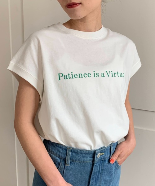 moment+（モーメントプラス）の「コットン100％カラーロゴプリントフレンチスリーブT（Tシャツ/カットソー・レディース・チャコールグレー/ベージュ/オフホワイト/オレンジ/グリーン/杢グレー・M）」の5枚目の写真