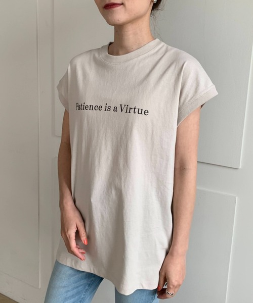 moment+（モーメントプラス）の「コットン100％カラーロゴプリントフレンチスリーブT（Tシャツ/カットソー・レディース・チャコールグレー/ベージュ/オフホワイト/オレンジ/グリーン/杢グレー・M）」の10枚目の写真