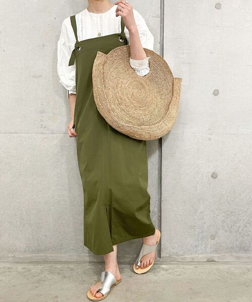 NICOLAS LAINAS(ニコラスライナス)の「【NICOLAS LAINAS/ニコラスライナス】サムカバーアッパーフラット(サンダル・レディース・シルバー/ベージュ系その他3・38/37)」の12枚目の写真