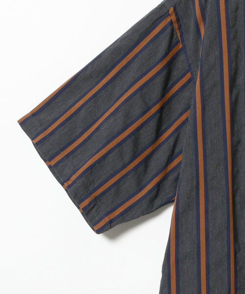 BEAMS（ビームス）の「BEAMS / ストライプ オープン カラーシャツ（シャツ/ブラウス・メンズ・パープル/グレー・SMALL/MEDIUM/LARGE）」の7枚目の写真