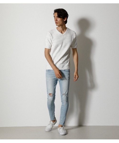 AZUL by moussy（アズールバイマウジー）の「CUT OFF CRASH SKINNY/カットオフクラッシュスキニー（デニムパンツ・メンズ・ライトブルー/ブルー系その他/ブラック/ブルー/ホワイト・LARGE/X-SMALL/X-LARGE/SMALL/MEDIUM）」の18枚目の写真