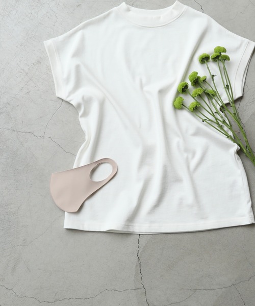 frames RAY CASSIN（フレームスレイカズン）の「【WEB限定】マスクSETフレンチスリーブモックネックTシャツ（マスク・レディース・オフホワイト/ブラック/ベージュ・FREE）」の2枚目の写真