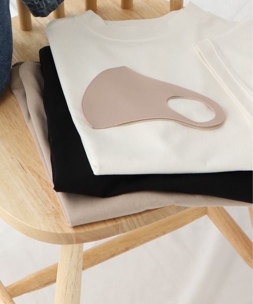 frames RAY CASSIN（フレームスレイカズン）の「【WEB限定】マスクSETフレンチスリーブモックネックTシャツ（マスク・レディース・オフホワイト/ブラック/ベージュ・FREE）」の14枚目の写真