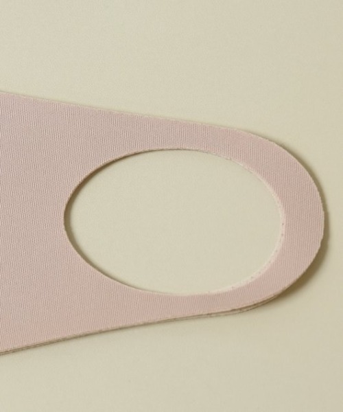 frames RAY CASSIN（フレームスレイカズン）の「【WEB限定】マスクSETフレンチスリーブモックネックTシャツ（マスク・レディース・オフホワイト/ブラック/ベージュ・FREE）」の6枚目の写真