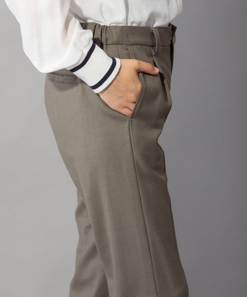 Munich(ミューニック)の「ウールヴィスコース2wayツイル テーパードパンツ(セットアップ可)(スラックス・レディース・ブラック/チャコールグレー/カーキ・XS/S/M)」の13枚目の写真