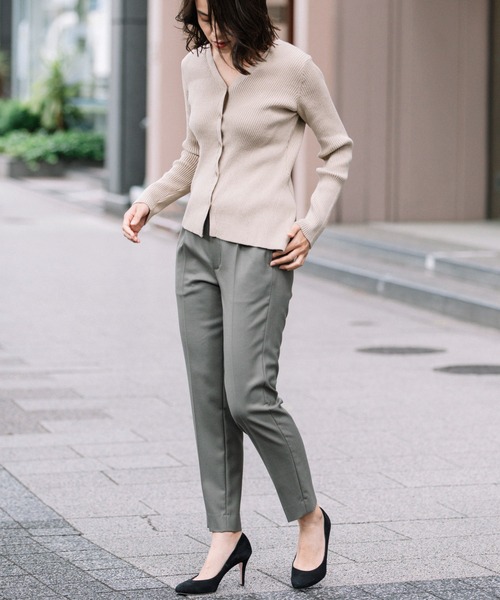 Munich(ミューニック)の「ウールヴィスコース2wayツイル テーパードパンツ(セットアップ可)(スラックス・レディース・ブラック/チャコールグレー/カーキ・XS/S/M)」の16枚目の写真