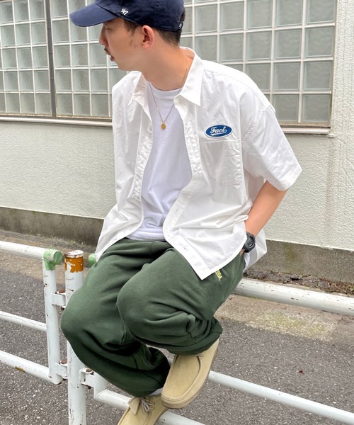 WHO'S WHO gallery(フーズフーギャラリー)の「COOPERワークシャツ(シャツ/ブラウス・メンズ・ホワイト/ネイビー/ブルー/ホワイト×ブルー/ネイビー×ホワイト・FREE)」の2枚目の写真