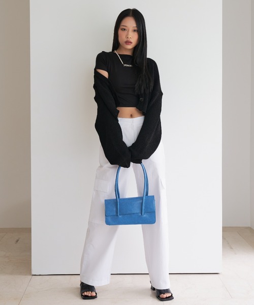 FEKETE（フェケテ）の「FEKETE VEGAN LEATHER SQUARE BAG（ハンドバッグ・レディース・ホワイト/ブラック/ブルー/グリーン・FREE）」の9枚目の写真