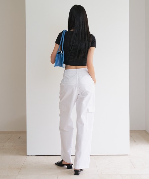 FEKETE（フェケテ）の「FEKETE VEGAN LEATHER SQUARE BAG（ハンドバッグ・レディース・ホワイト/ブラック/ブルー/グリーン・FREE）」の14枚目の写真
