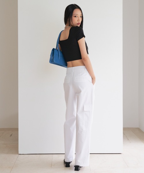 FEKETE（フェケテ）の「FEKETE VEGAN LEATHER SQUARE BAG（ハンドバッグ・レディース・ホワイト/ブラック/ブルー/グリーン・FREE）」の19枚目の写真