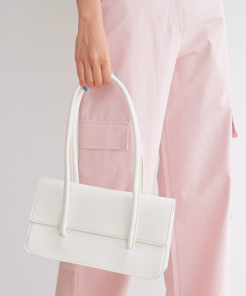 FEKETE（フェケテ）の「FEKETE VEGAN LEATHER SQUARE BAG（ハンドバッグ・レディース・ホワイト/ブラック/ブルー/グリーン・FREE）」の22枚目の写真