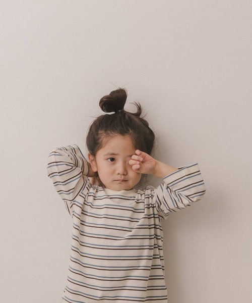 URBAN RESEARCH DOORS(アーバンリサーチドアーズ)の「ランダムボーダーBIGカットソー(KIDS)(Tシャツ/カットソー・キッズ・ブラック/ブルー系その他・90/120/105/135)」の9枚目の写真