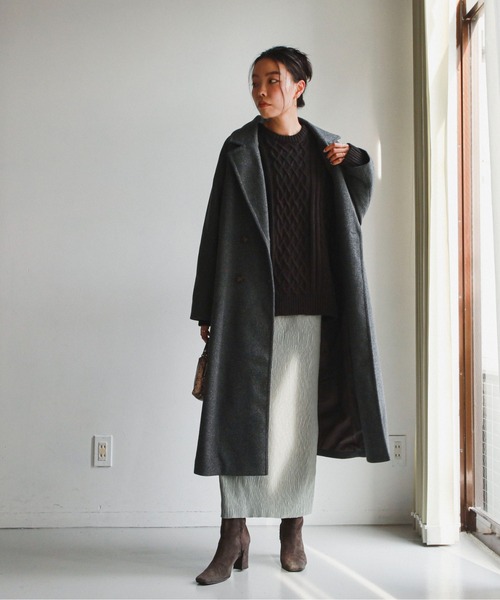 feepur(フェピュール)の「ロングチェスターコート(チェスターコート・レディース・アイボリー/ブラック/チャコールグレー/ブルーグレー/モカ・MEDIUM)」の6枚目の写真