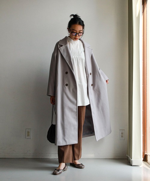 feepur(フェピュール)の「ロングチェスターコート(チェスターコート・レディース・アイボリー/ブラック/チャコールグレー/ブルーグレー/モカ・MEDIUM)」の19枚目の写真