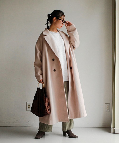 feepur(フェピュール)の「ロングチェスターコート(チェスターコート・レディース・アイボリー/ブラック/チャコールグレー/ブルーグレー/モカ・MEDIUM)」の16枚目の写真