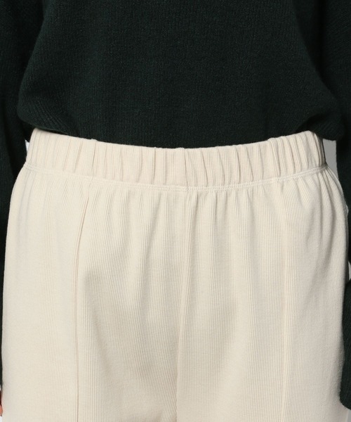 LAKOLE（ラコレ）の「リブスリットヘムレギンスパンツ / 238119（レギンス/スパッツ・レディース・ライトイエロー/ブラック/ベージュ/カーキ・MEDIUM/SMALL）」の11枚目の写真