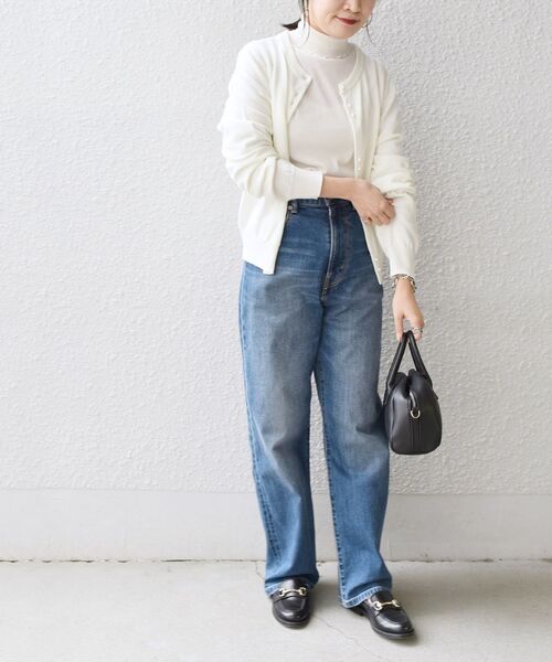 SHIPS（シップス）の「*〈手洗い可能〉パールモチーフボタンカーディガン◆（カーディガン/ボレロ・レディース・ブラック/ネイビー/オフホワイト/ライトオリーブ・ONE SIZE）」の17枚目の写真