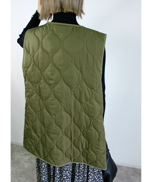 MLI'A（エムリア）の「キルティングベスト／A（ベスト・レディース・カーキ/アイボリー/ブラック・M）」の4枚目の写真