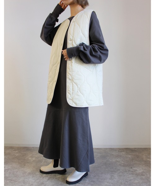 MLI'A（エムリア）の「キルティングベスト／A（ベスト・レディース・カーキ/アイボリー/ブラック・M）」の17枚目の写真