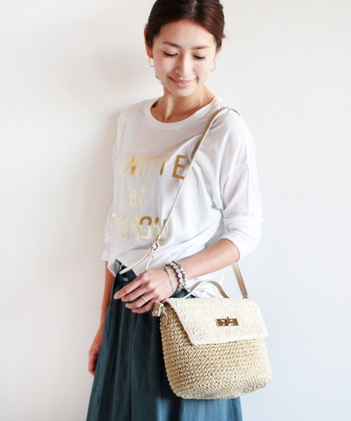 BEAUTY&YOUTH UNITED ARROWS（ビューティーアンドユースユナイテッドアローズ）の「BYSF∵2トーンフラップショルダー◆（ショルダーバッグ・レディース・ベージュ/ネイビー・FREE）」の14枚目の写真