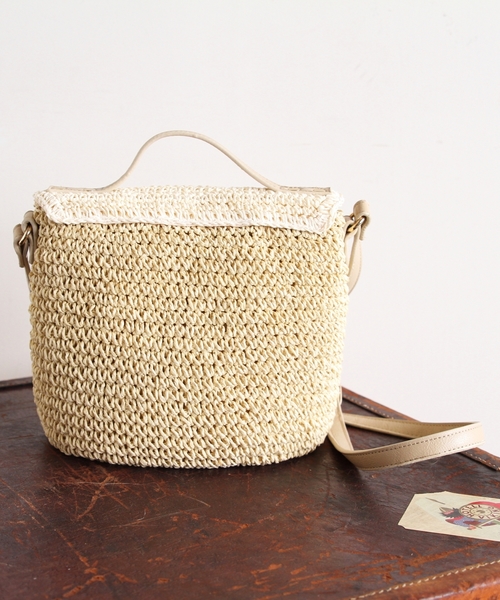 BEAUTY&YOUTH UNITED ARROWS（ビューティーアンドユースユナイテッドアローズ）の「BYSF∵2トーンフラップショルダー◆（ショルダーバッグ・レディース・ベージュ/ネイビー・FREE）」の6枚目の写真