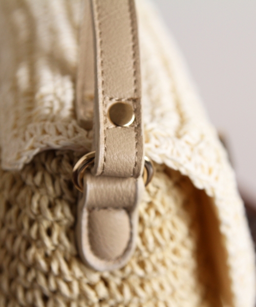 BEAUTY&YOUTH UNITED ARROWS（ビューティーアンドユースユナイテッドアローズ）の「BYSF∵2トーンフラップショルダー◆（ショルダーバッグ・レディース・ベージュ/ネイビー・FREE）」の7枚目の写真