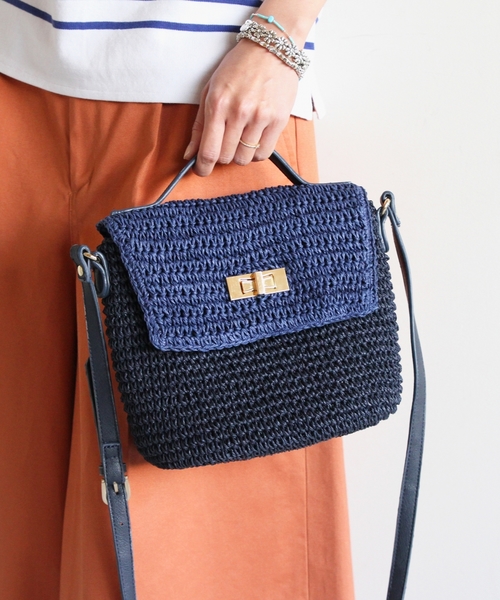 BEAUTY&YOUTH UNITED ARROWS（ビューティーアンドユースユナイテッドアローズ）の「BYSF∵2トーンフラップショルダー◆（ショルダーバッグ・レディース・ベージュ/ネイビー・FREE）」の12枚目の写真